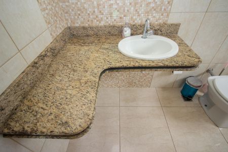 Casa para alugar com 360m², 3 quartos e 4 vagas Casa para alugar com 360m², 3 quartos e 4 vagasBanheiro da Suíte