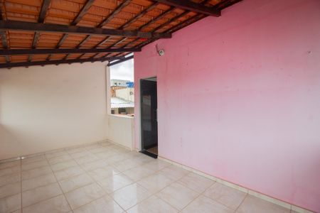 Casa para alugar com 360m², 3 quartos e 4 vagas Casa para alugar com 360m², 3 quartos e 4 vagasVaranda da Sala 2