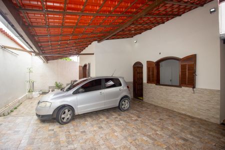 Casa para alugar com 360m², 3 quartos e 4 vagas Casa para alugar com 360m², 3 quartos e 4 vagasGaragem