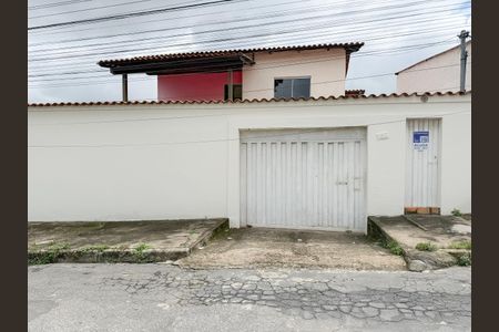 Casa para alugar com 360m², 3 quartos e 4 vagas Casa para alugar com 360m², 3 quartos e 4 vagasFachada
