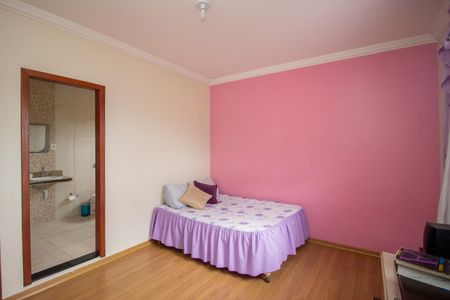 Casa para alugar com 360m², 3 quartos e 4 vagas Casa para alugar com 360m², 3 quartos e 4 vagasQuarto Suíte