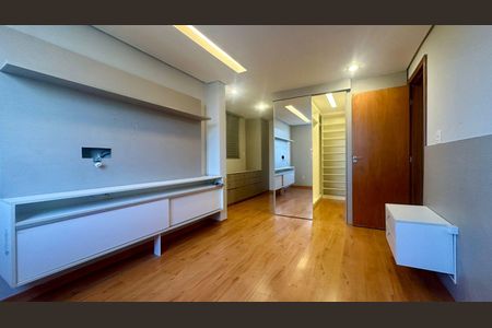 Apartamento para alugar com 210m², 4 quartos e 3 vagasQuarto 