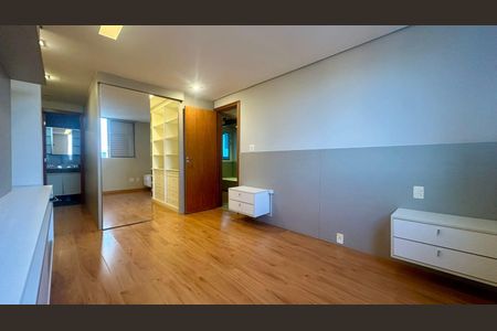 Apartamento para alugar com 210m², 4 quartos e 3 vagasQuarto 