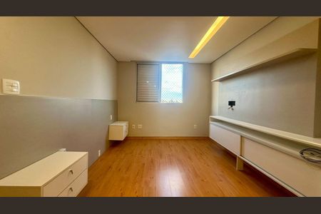 Apartamento para alugar com 210m², 4 quartos e 3 vagasQuarto 