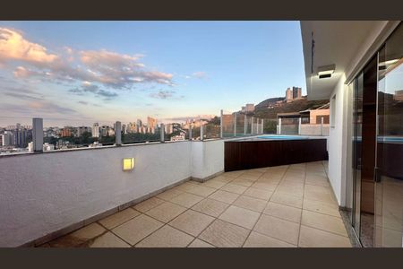 Apartamento para alugar com 210m², 4 quartos e 3 vagasTerraço 