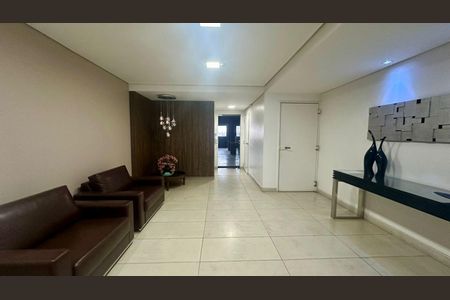 Apartamento para alugar com 210m², 4 quartos e 3 vagasHall social 