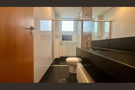 Apartamento para alugar com 210m², 4 quartos e 3 vagasBanheiro 
