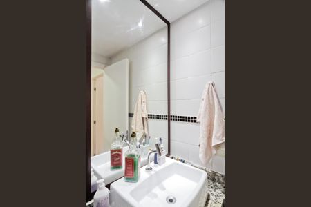 Apartamento para alugar com 79m², 3 quartos e 2 vagas Apartamento para alugar com 79m², 3 quartos e 2 vagasBanheiro