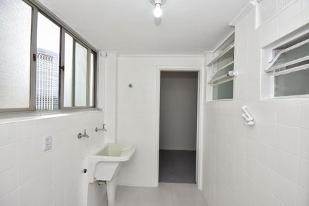 Apartamento à venda com 94m², 2 quartos e 1 vagaÁrea de Serviço 