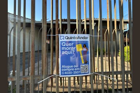 Casa à venda com 99m², 2 quartos e 3 vagas