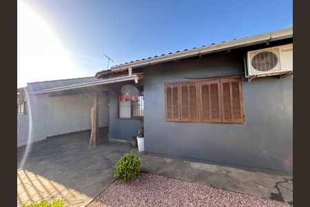 Casa à venda com 99m², 2 quartos e 3 vagas