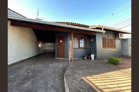 Casa à venda com 99m², 2 quartos e 3 vagas