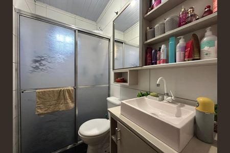 Casa à venda com 99m², 2 quartos e 3 vagas Casa à venda com 99m², 2 quartos e 3 vagasBanheiro