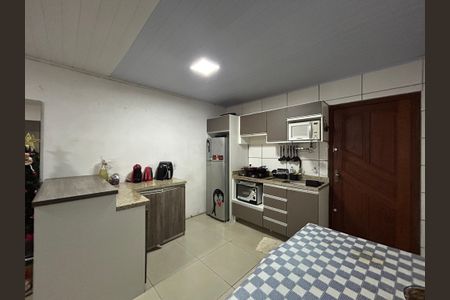 Casa à venda com 99m², 2 quartos e 3 vagas Casa à venda com 99m², 2 quartos e 3 vagasCozinha