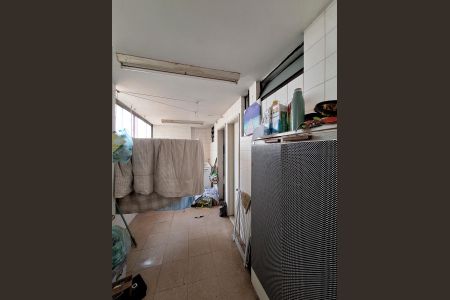 Apartamento à venda com 163m², 3 quartos e 1 vagaÁrea de Serviço