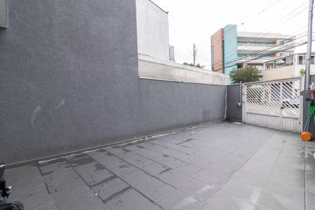 Casa à venda com 97m², 3 quartos e 3 vagasGaragem