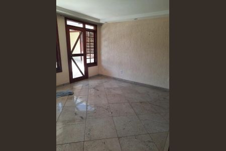 Sala de casa para alugar com 4 quartos, 1400m² em Camboinhas, Niterói