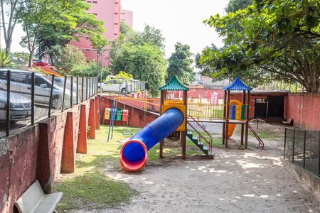 Apartamento para alugar com 70m², 3 quartos e 1 vaga Apartamento para alugar com 70m², 3 quartos e 1 vagaÁrea comum - Playground