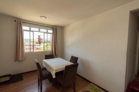 Apartamento à venda com 3 quartos, 55m² em Jardim Industrial, Contagem