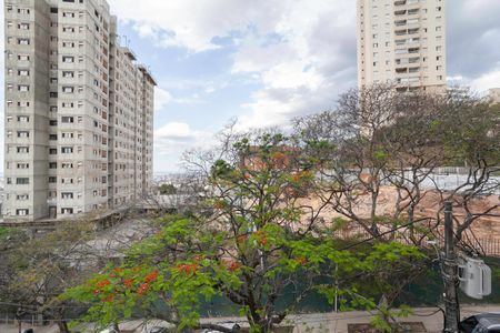 Apartamento para alugar com 77m², 3 quartos e 2 vagasQuarto 2 - Vista