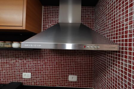 Apartamento à venda com 56m², 2 quartos e 1 vagaCozinha - Coifa