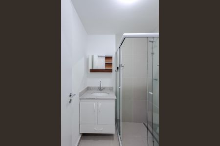 Banheiro de kitnet/studio para alugar com 1 quarto, 27m² em Sacomã, São Paulo