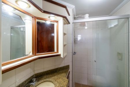 Apartamento para alugar com 124m², 3 quartos e 1 vaga Apartamento para alugar com 124m², 3 quartos e 1 vagaBanheiro da Suíte