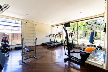 Apartamento para alugar com 124m², 3 quartos e 1 vaga Apartamento para alugar com 124m², 3 quartos e 1 vagaÁrea comum - Academia