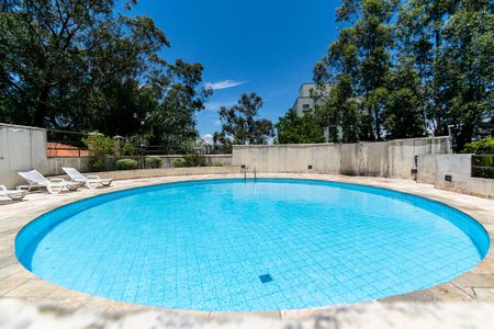 Apartamento para alugar com 124m², 3 quartos e 1 vaga Apartamento para alugar com 124m², 3 quartos e 1 vagaÁrea comum - Piscina