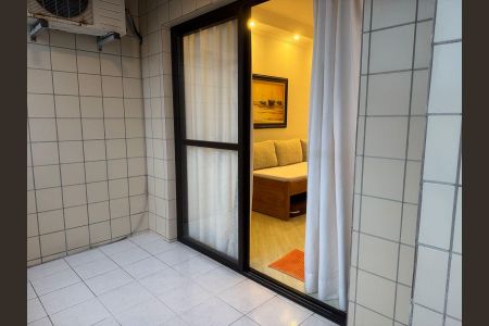 Apartamento para alugar com 2 quartos, 80m² em Jardim Tres Marias, Guarujá