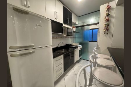 Apartamento para alugar com 2 quartos, 80m² em Jardim Tres Marias, Guarujá