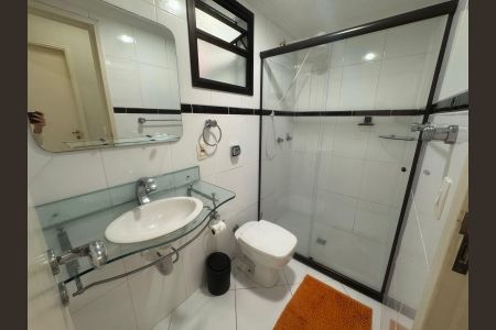 Apartamento para alugar com 2 quartos, 80m² em Jardim Tres Marias, Guarujá