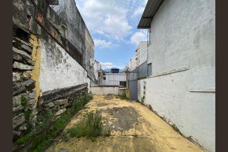 Casa à venda com 150m², 5 quartos e 2 vagas Casa à venda com 150m², 5 quartos e 2 vagasQuintal