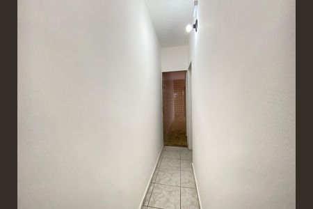 Casa à venda com 150m², 5 quartos e 2 vagas Casa à venda com 150m², 5 quartos e 2 vagasCorredor