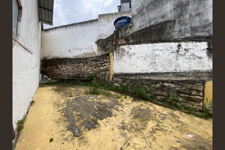 Casa à venda com 150m², 5 quartos e 2 vagas Casa à venda com 150m², 5 quartos e 2 vagasQuintal