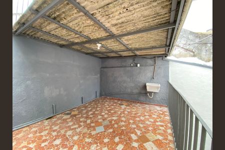 Casa à venda com 150m², 5 quartos e 2 vagas Casa à venda com 150m², 5 quartos e 2 vagasÁrea de Serviço