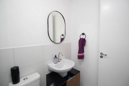 Apartamento para alugar com 44m², 2 quartos e sem vaga Apartamento para alugar com 44m², 2 quartos e sem vagaBanheiro Social