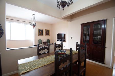 Apartamento à venda com 100m², 3 quartos e sem vagaSala de jantar