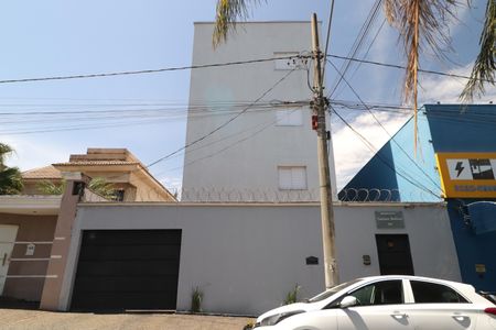 Apartamento para alugar com 60m², 2 quartos e 1 vagaFachada