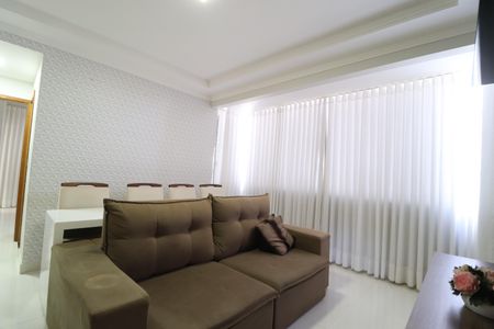 Sala de apartamento para alugar com 2 quartos, 60m² em Jardim Botânico, Uberlândia