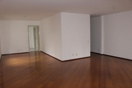 Apartamento para alugar com 2 quartos, 208m² em Santa Cecilia, São Paulo