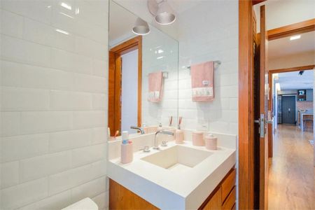 Apartamento para alugar com 3 quartos, 150m² em Vila Madalena, São Paulo