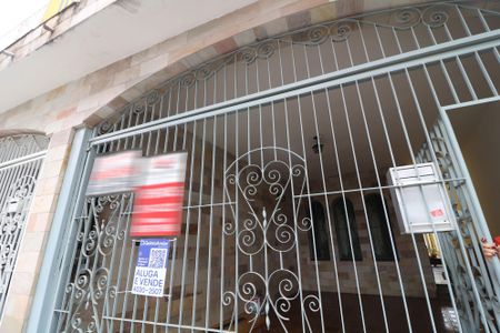 Casa à venda com 247m², 3 quartos e 2 vagasFachada