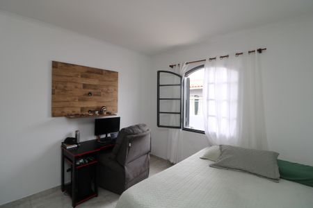 Casa à venda com 247m², 3 quartos e 2 vagasSuíte