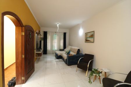 Sala de casa para alugar com 3 quartos, 247m² em Vila Santa Clara, São Paulo