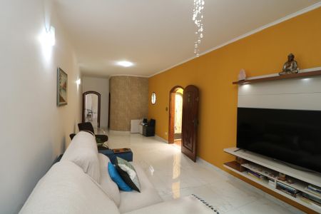 Sala de casa para alugar com 3 quartos, 247m² em Vila Santa Clara, São Paulo