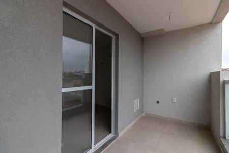 Apartamento à venda com 33m², 1 quarto e 1 vaga Apartamento à venda com 33m², 1 quarto e 1 vagaVaranda e Área de Serviço