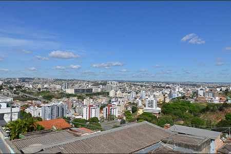 Casa para alugar com 300m², 3 quartos e 1 vagaVista