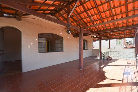 Casa para alugar com 300m², 3 quartos e 1 vagaVaranda