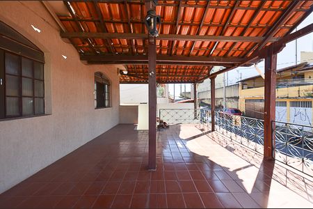 Casa para alugar com 300m², 3 quartos e 1 vagaVaranda